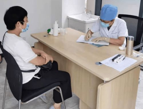 職工身邊的健康服務點來了，松江園區打造便捷健康咨詢服務